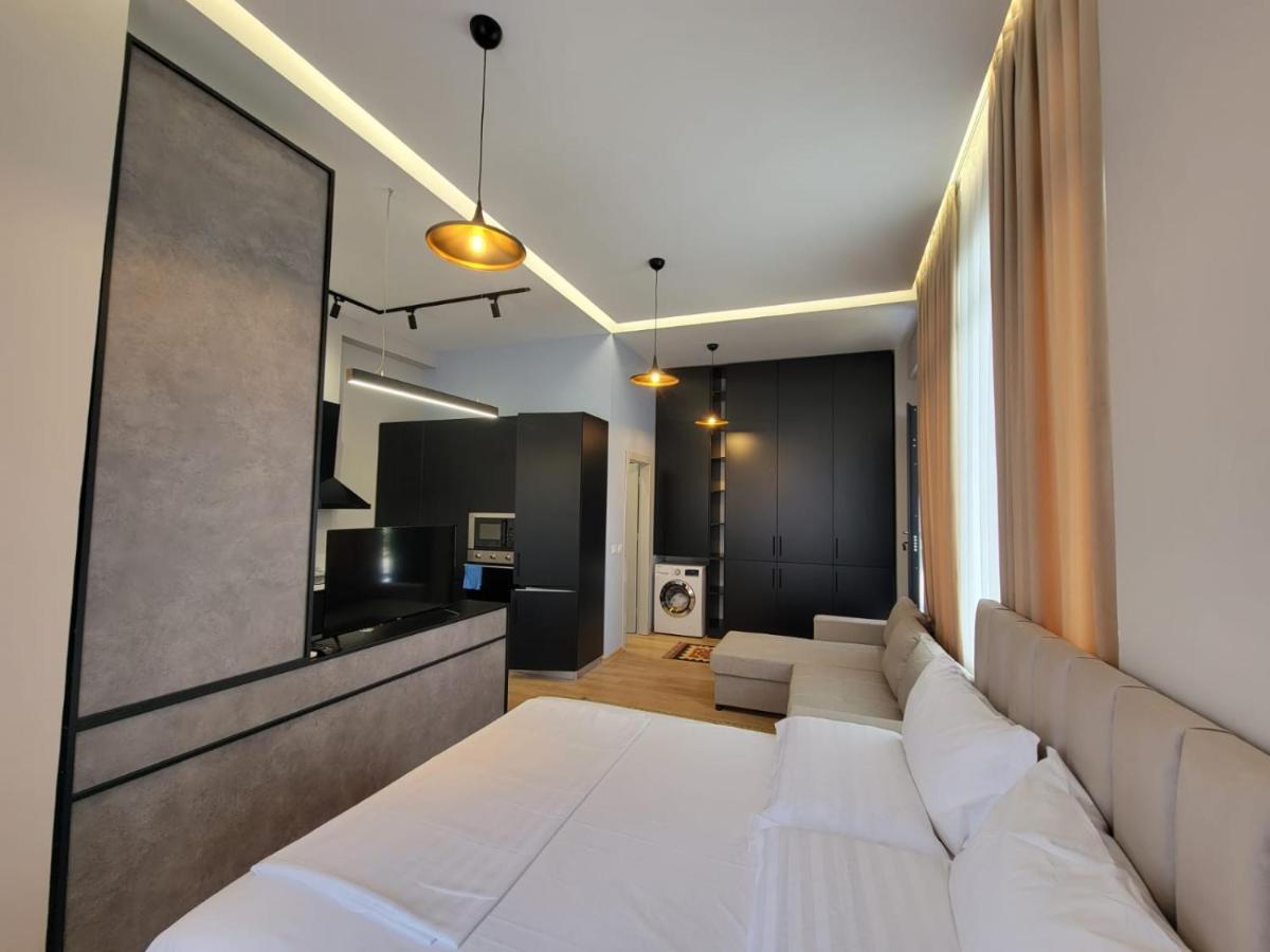 Berhami Studio Apartment ติรานา ภายนอก รูปภาพ